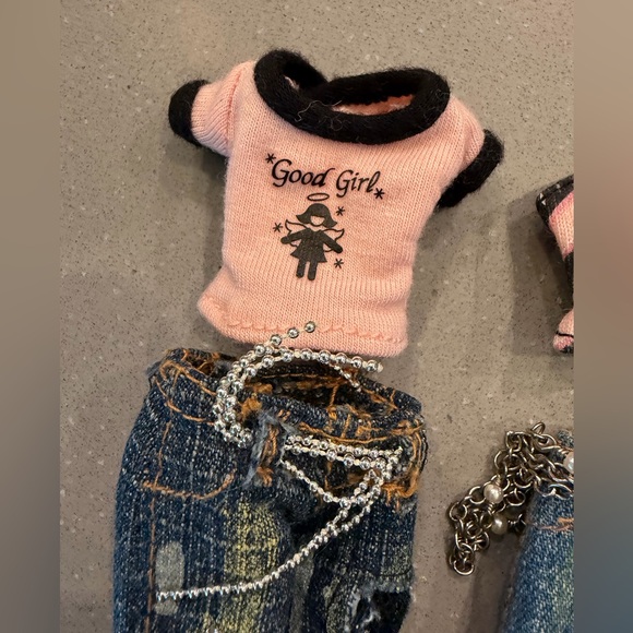 Original Bratz outfit -twinz - Picture 2 of 4